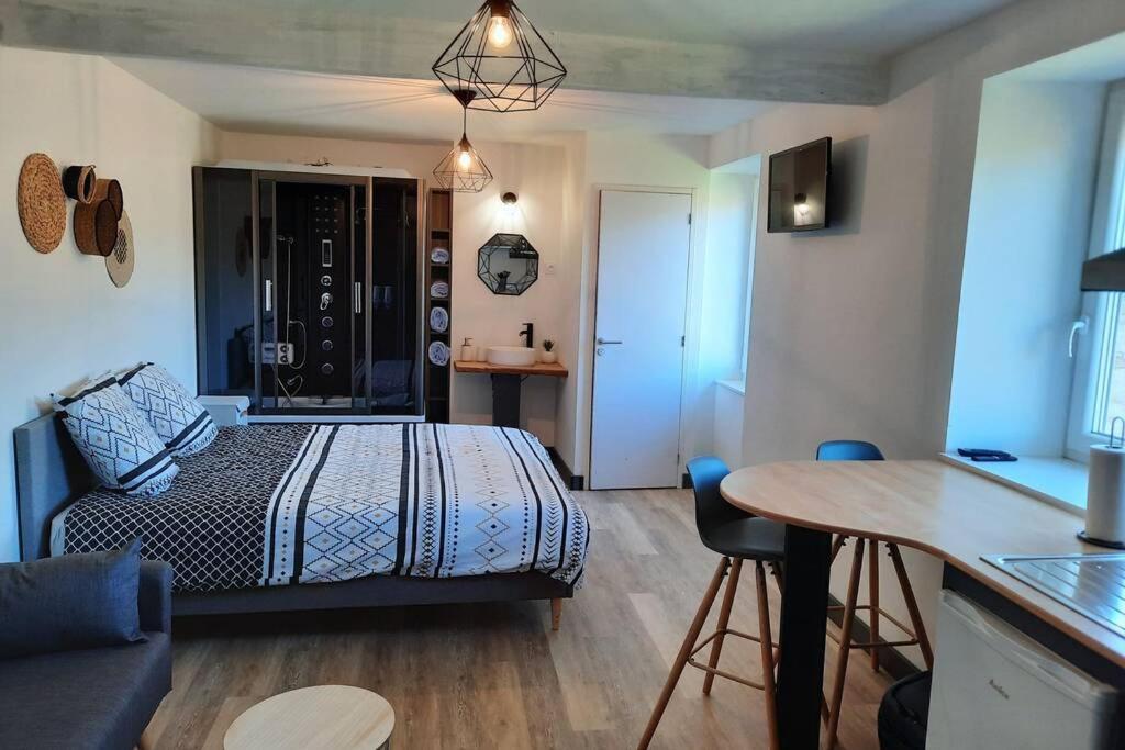 Studio Avec Vue Sur La Vezere Uzerche Dış mekan fotoğraf